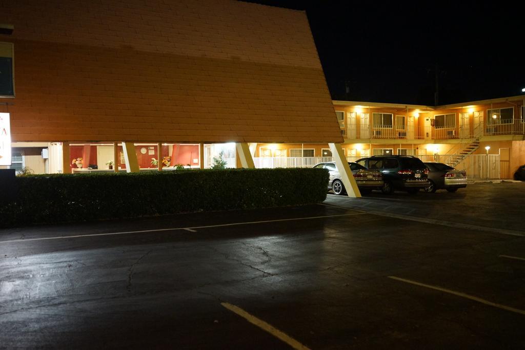 Shasta Lodge Redding Ngoại thất bức ảnh